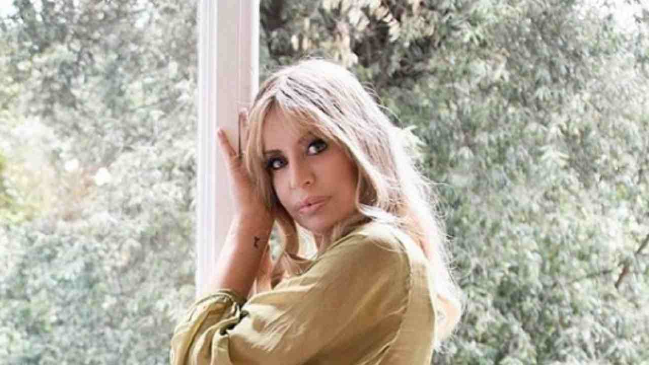 Alessandra Mussolini vasca da bagno