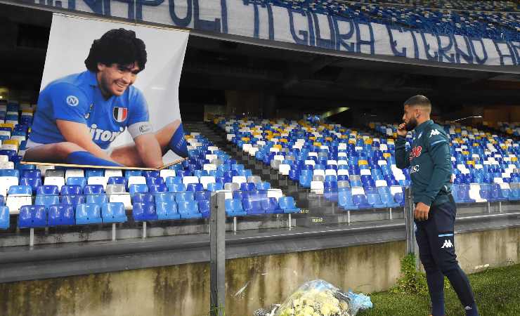 Maradona tributo stadio