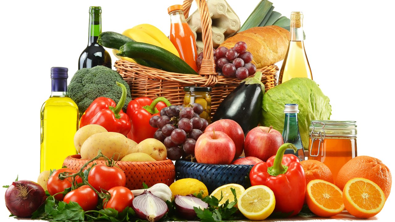 frutta e verdura, la dieta mediterranea degli italiani