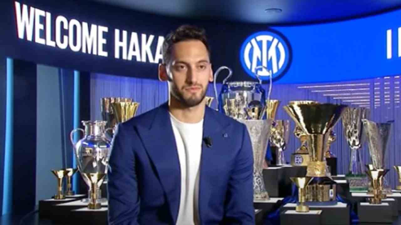 Hakan Calhanoglu