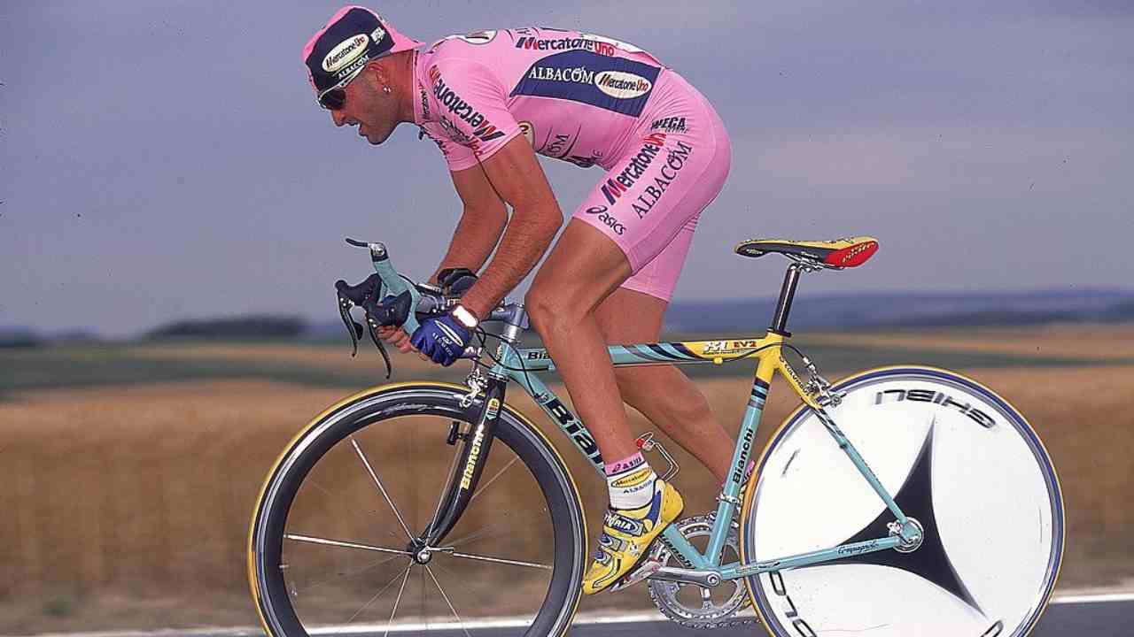 Pantani maglia rosa