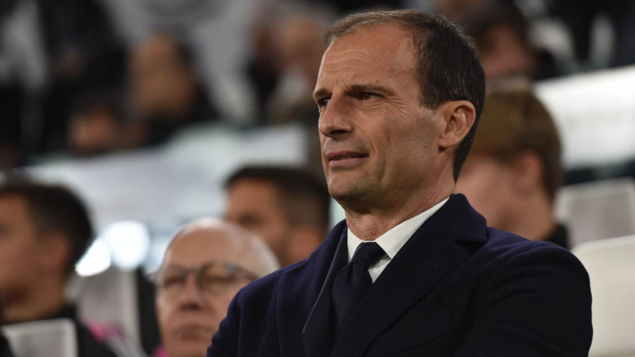 Allegri, primi hashtag contro di lui