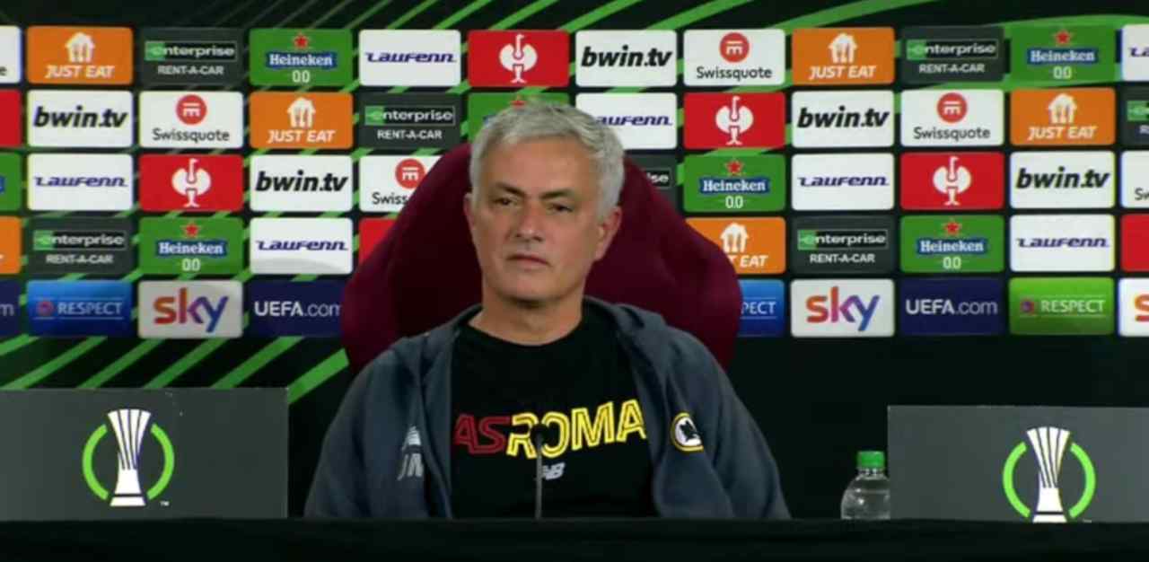 Mourinho in conferenza stampa