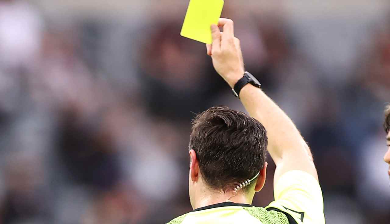 Samp Empoli pugno arbitro