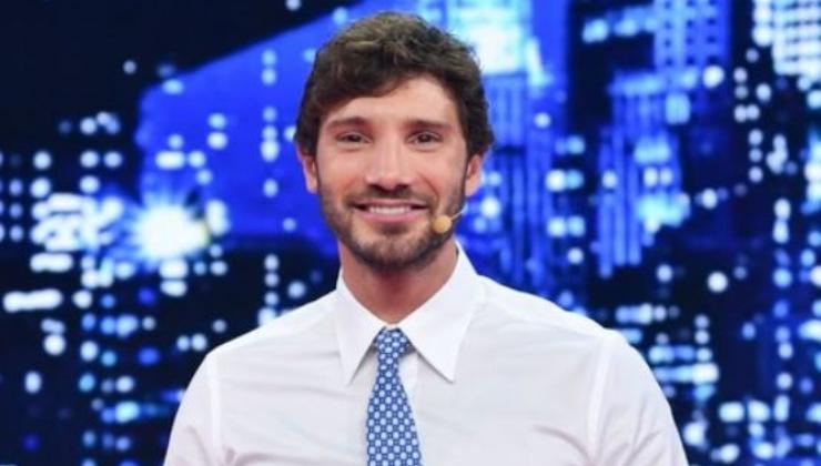 Stefano De Martino conduttore Bar Stella