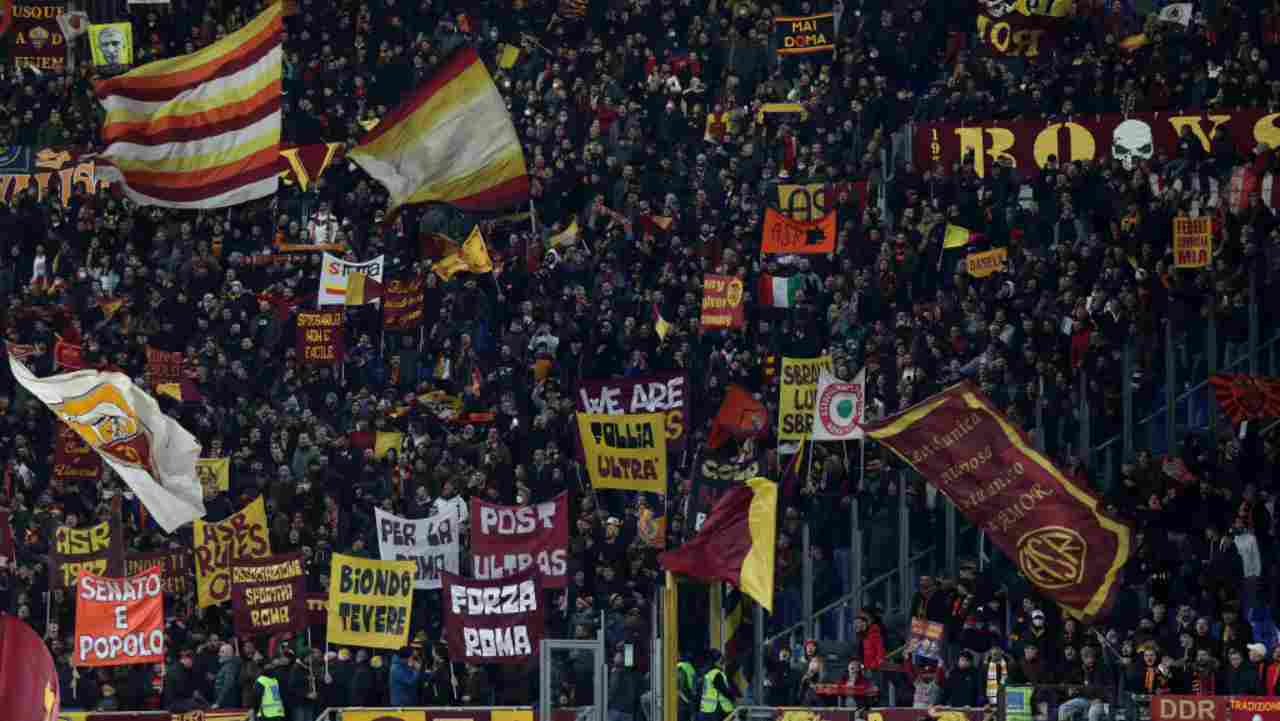 Tifosi della Roma prendono in giro quelli nerazzurri