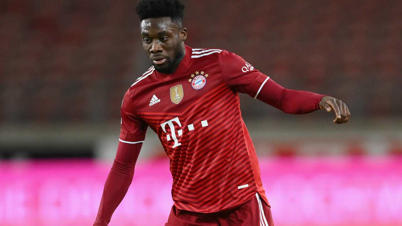 Bayern Monaco, stop per Davies: svelato il motivo 