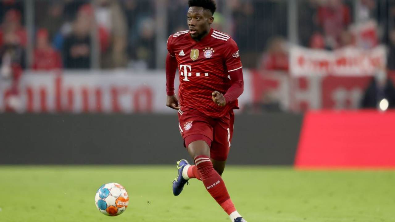 Bayern Monaco, stop per Davies: svelato il motivo