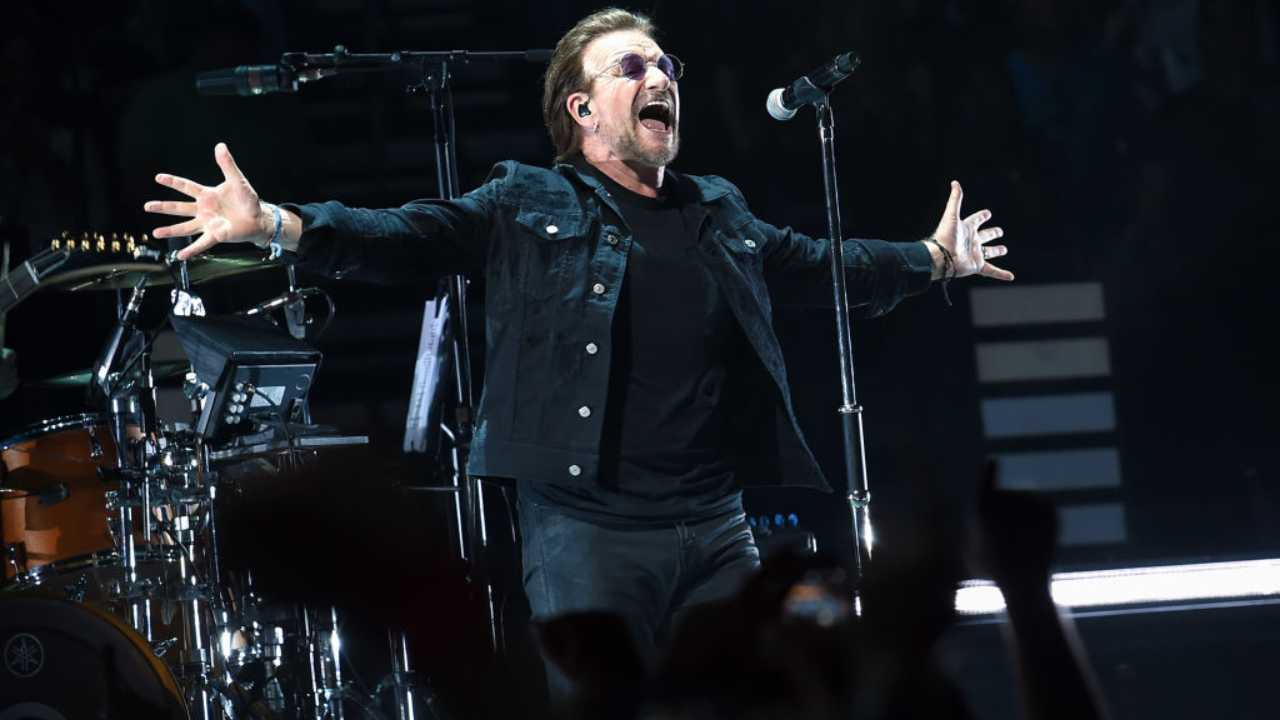 Bono Vox spiazza i suoi fan