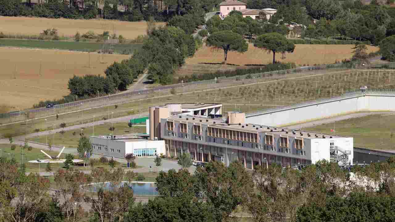 Proteste nel carcere di Santa Maria Capua Vetere