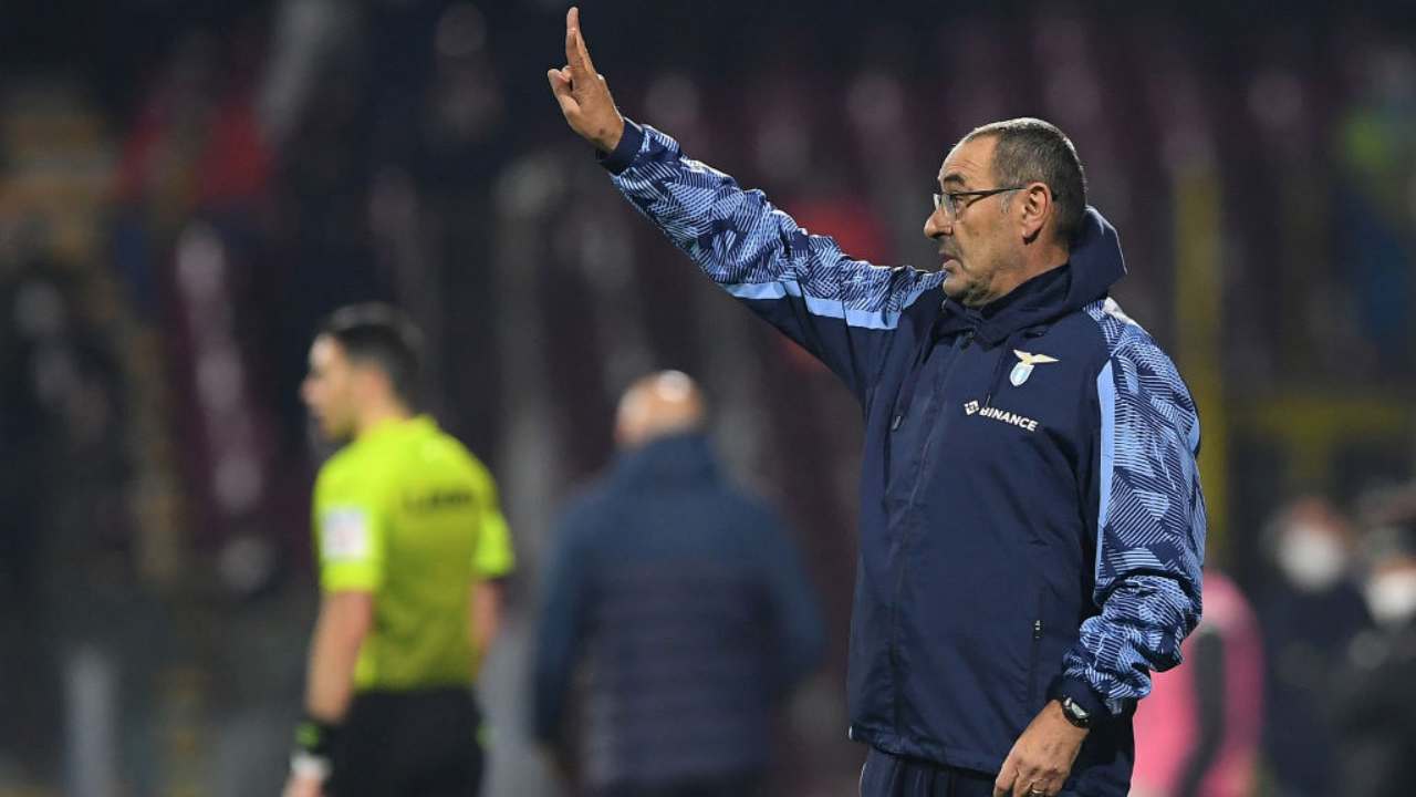 Maurizio Sarri in conferenza spaventa i  tifosi 