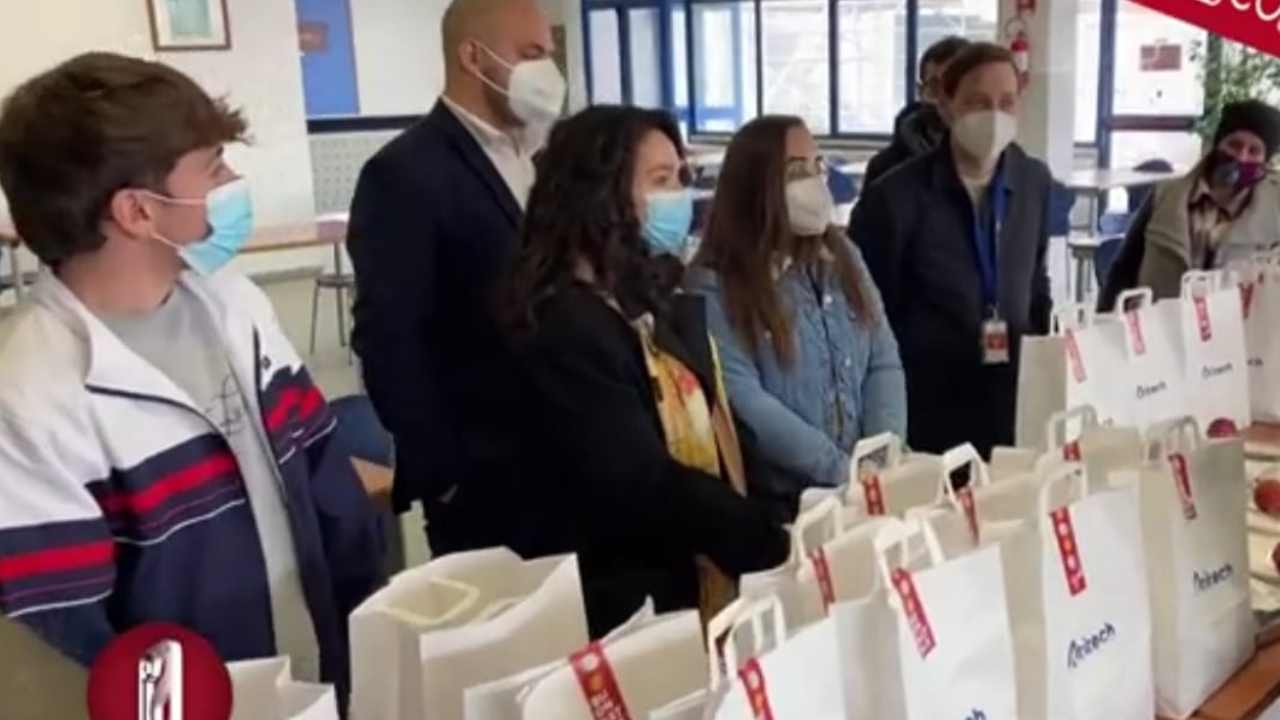 Napoli Atitech, Natale solidale