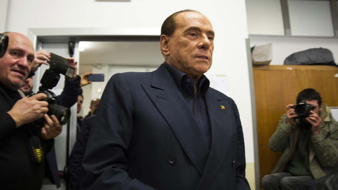 Berlusconi in tendenza su Twitter