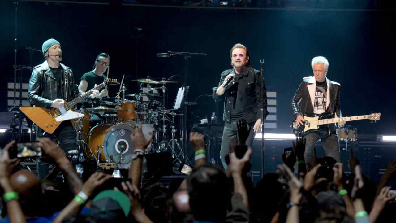 Il leader degli U2 gela i suoi fan 