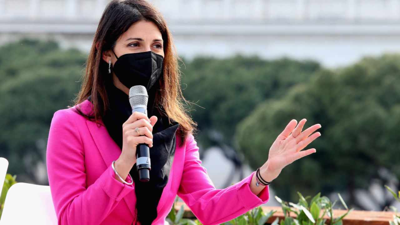 Virginia Raggi risponde