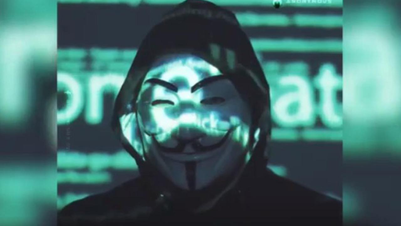 Ucraina, attacco di Anonymous nelle tv russe