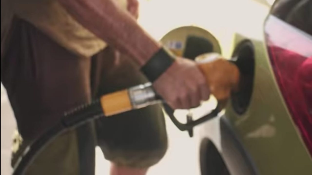 Carburanti, aumento benzina e gasolio