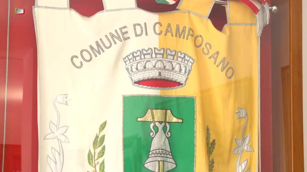 Camposano, coppia vive in auto