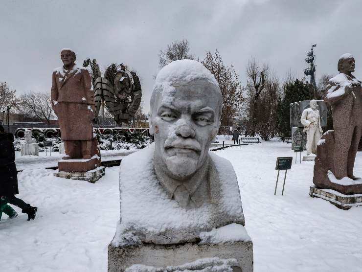 lenin statua