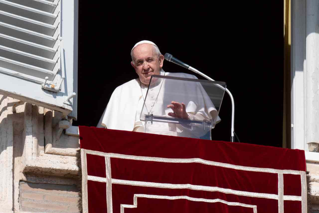 papa francesco angelus