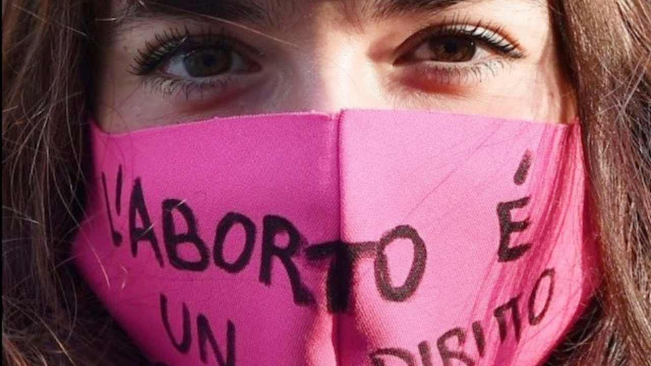 Femministe protestano contro il Piemonte