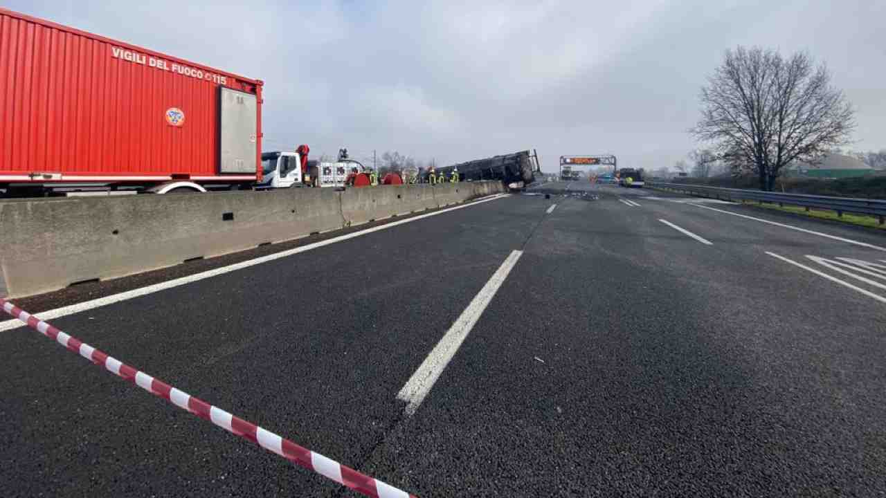 Terribile incidente in autostrada, quattro suore perdono la vita