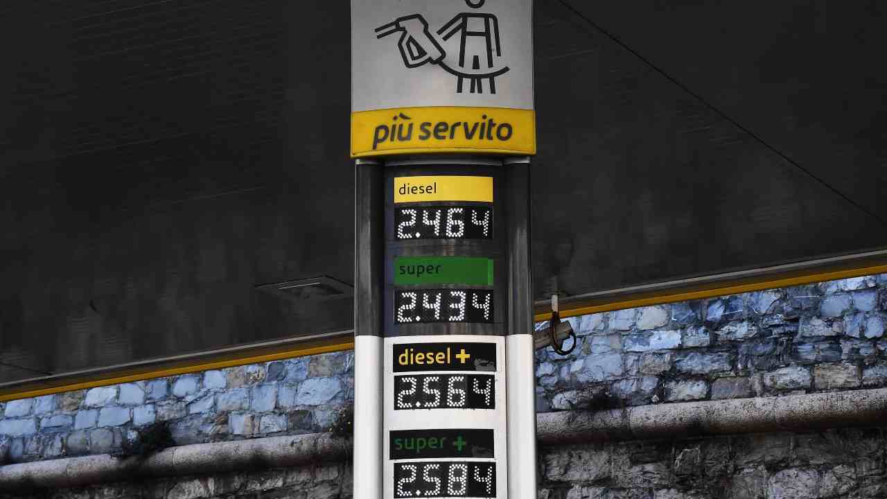 La classifica europea per le accise sul carburante