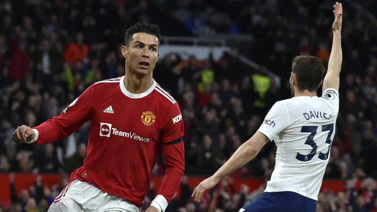 Cristiano Ronaldo, tripletta con lo United