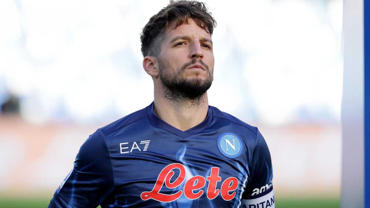 Mertens belotti addii