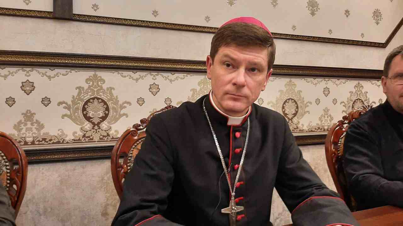 Vescovo cattolico di Kiev, mons. Vitaliy Krivitskiy (ANSA/ LAURENCE FIGA'-TALAMANCA)