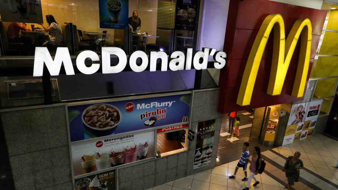 McDonald's, pugno duro contro la Russia