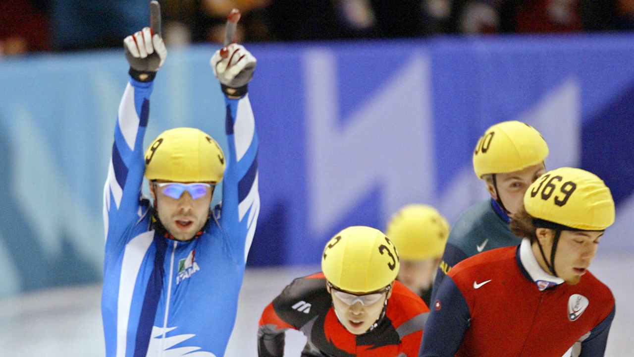 L'idolo della Gialappa's, Steven Bradbury, diventa un eroe in Australia