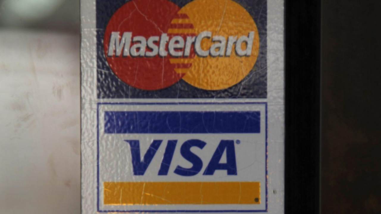 Ucraina, decisione ufficiale di Visa e Mastercard sulla Russia