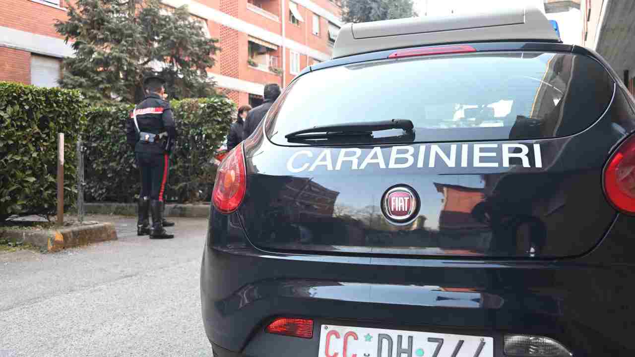 Carabinieri bande