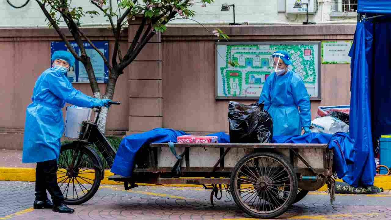 Covid, aumentano i contagi in Cina