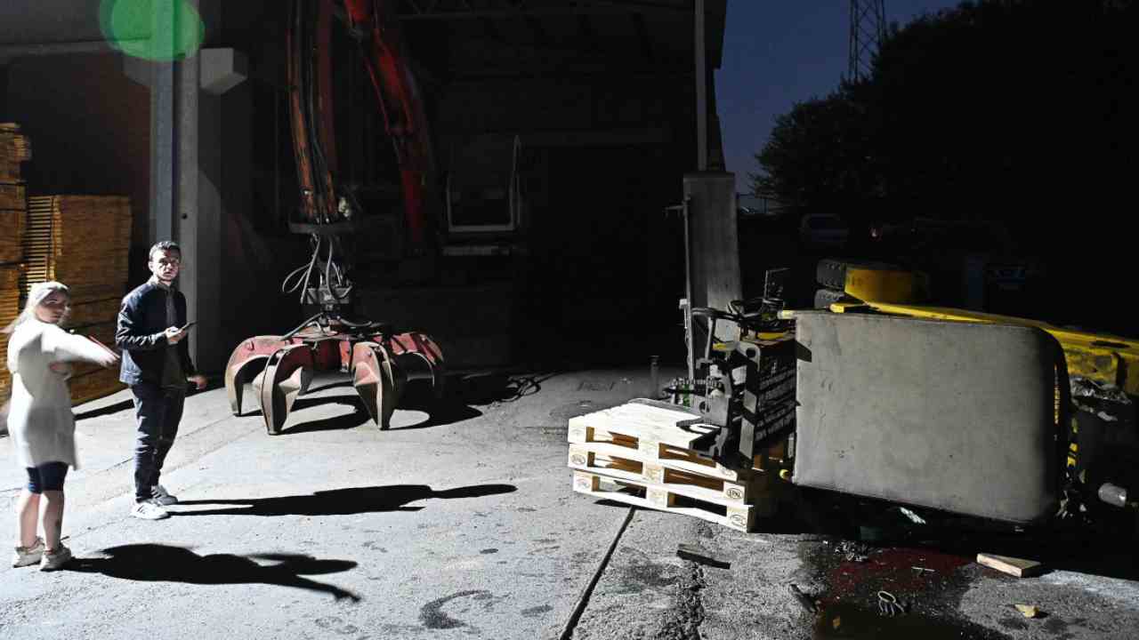 Tragedia a Torino, morto 16enne