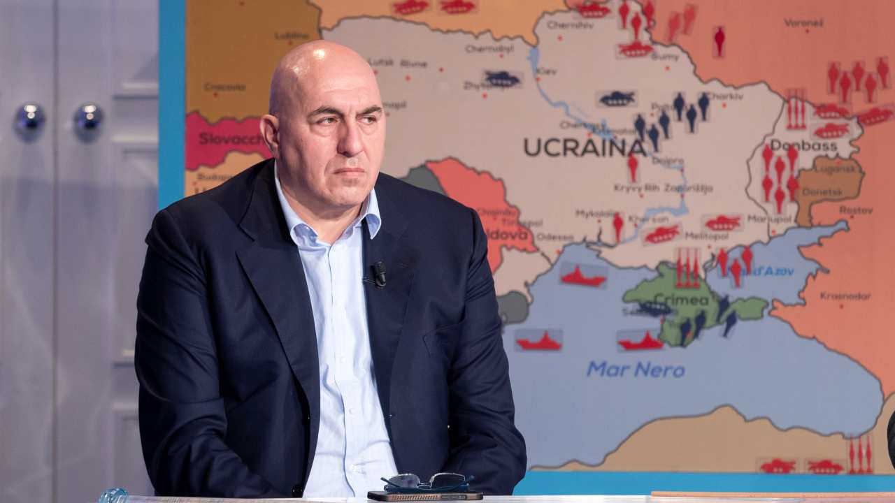 Guido Crosetto, intervistato dal quotidiano 'La Verità'