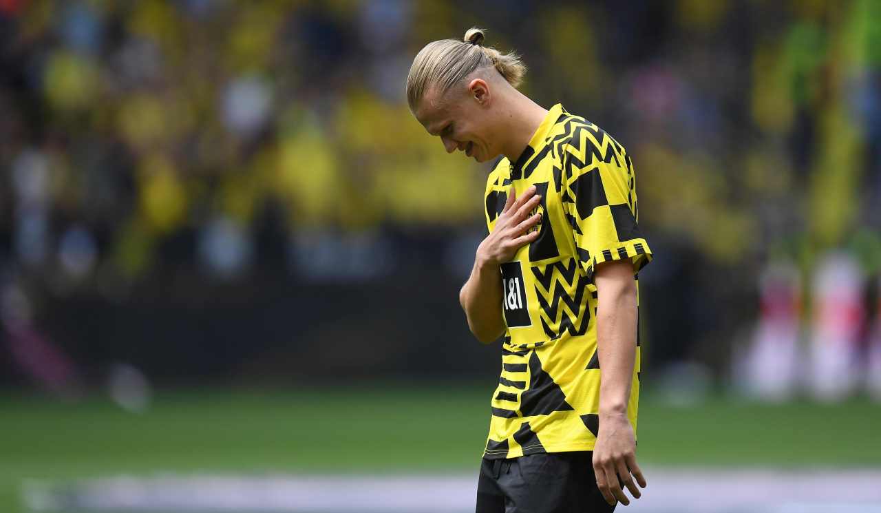 Haaland saluta il Borussia