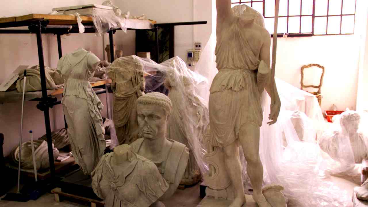 Statua acquistata al mercatino appartenente all'antica Roma