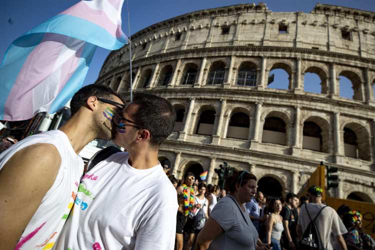 gay trans a scuola