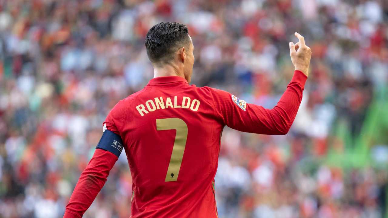 Messa all'asta maglia autografata di Cristiano Ronaldo