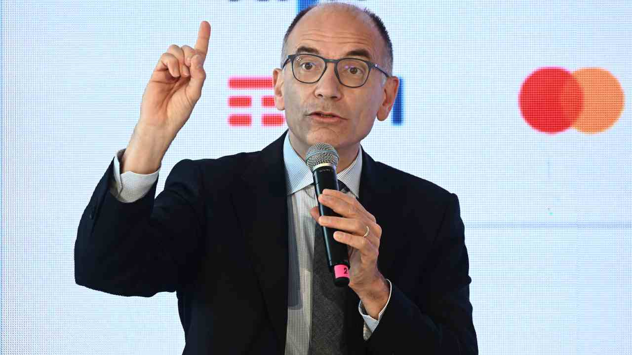 Enrico Letta, qual è il suo vero piano?