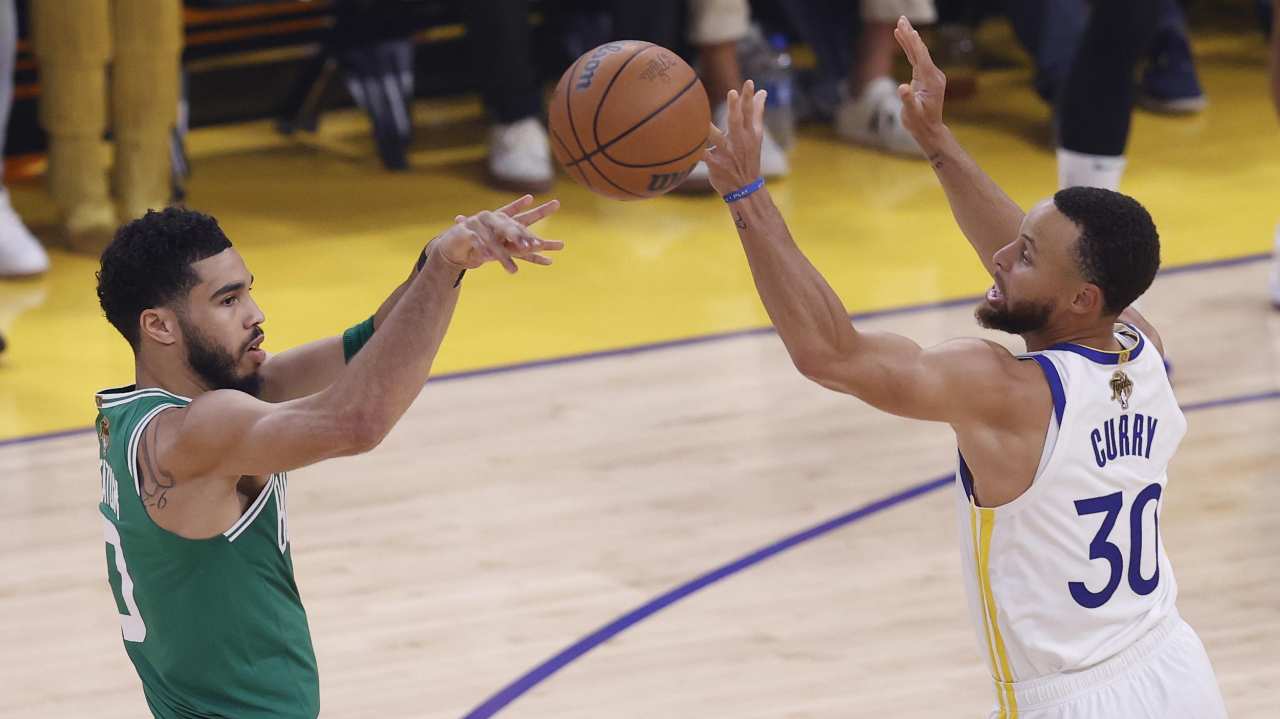 Tatum e Curry