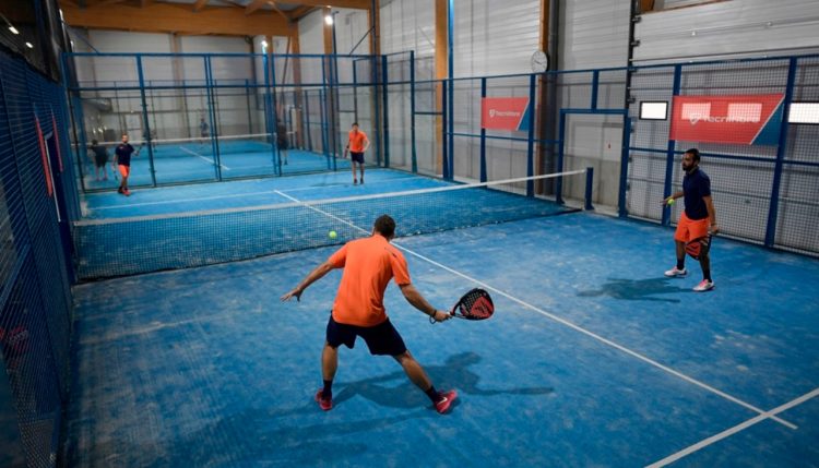 Una partita di padel, sport in rapida ascesa 