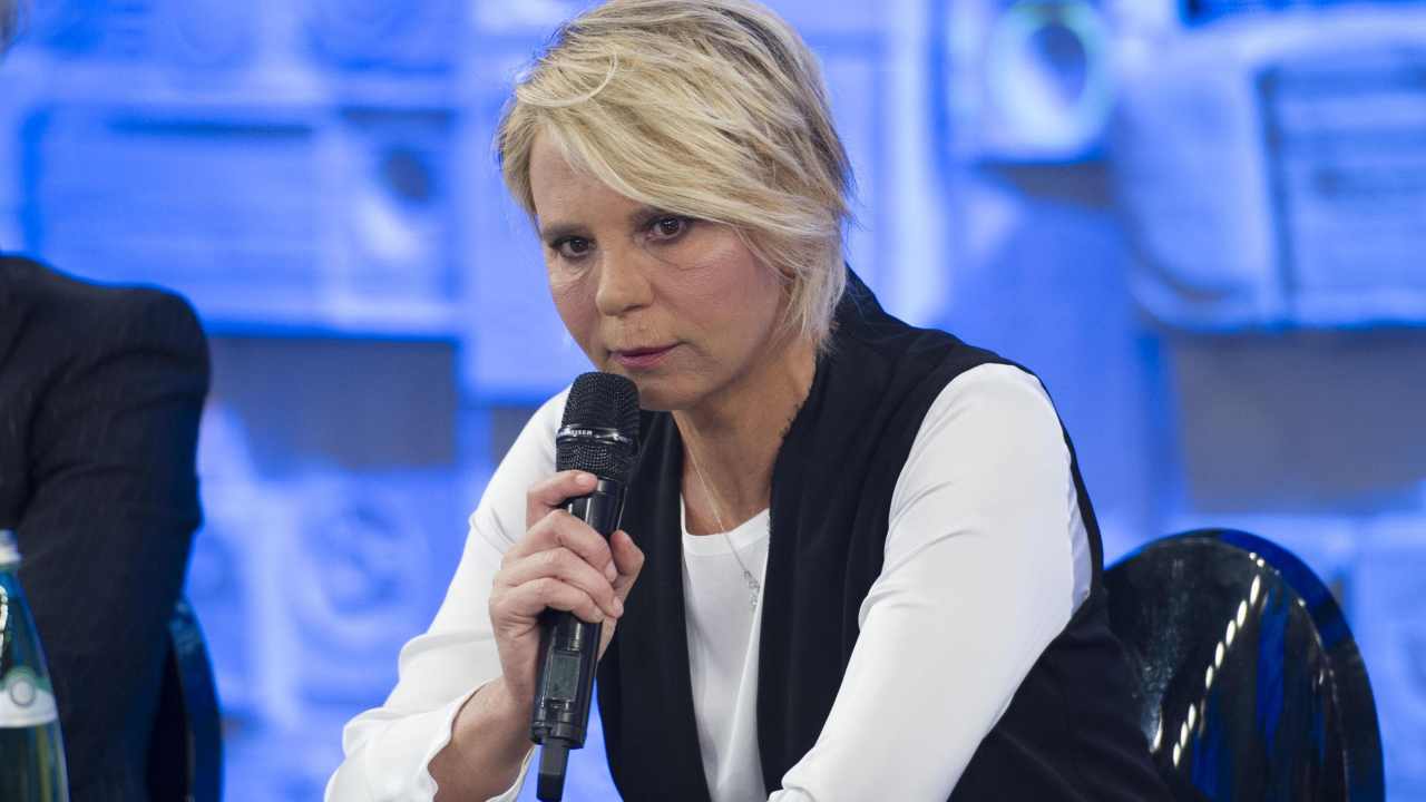 Maria De Filippi scarpe Emma Marrone