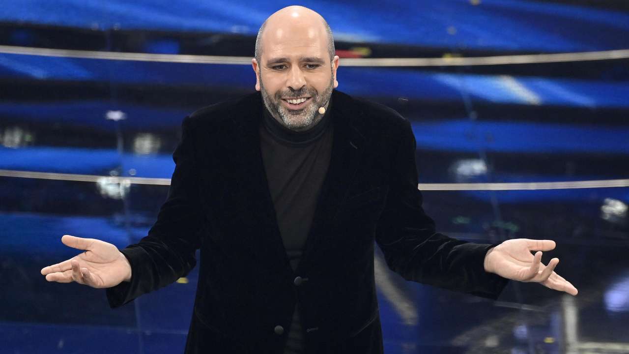 Checco Zalone compagna