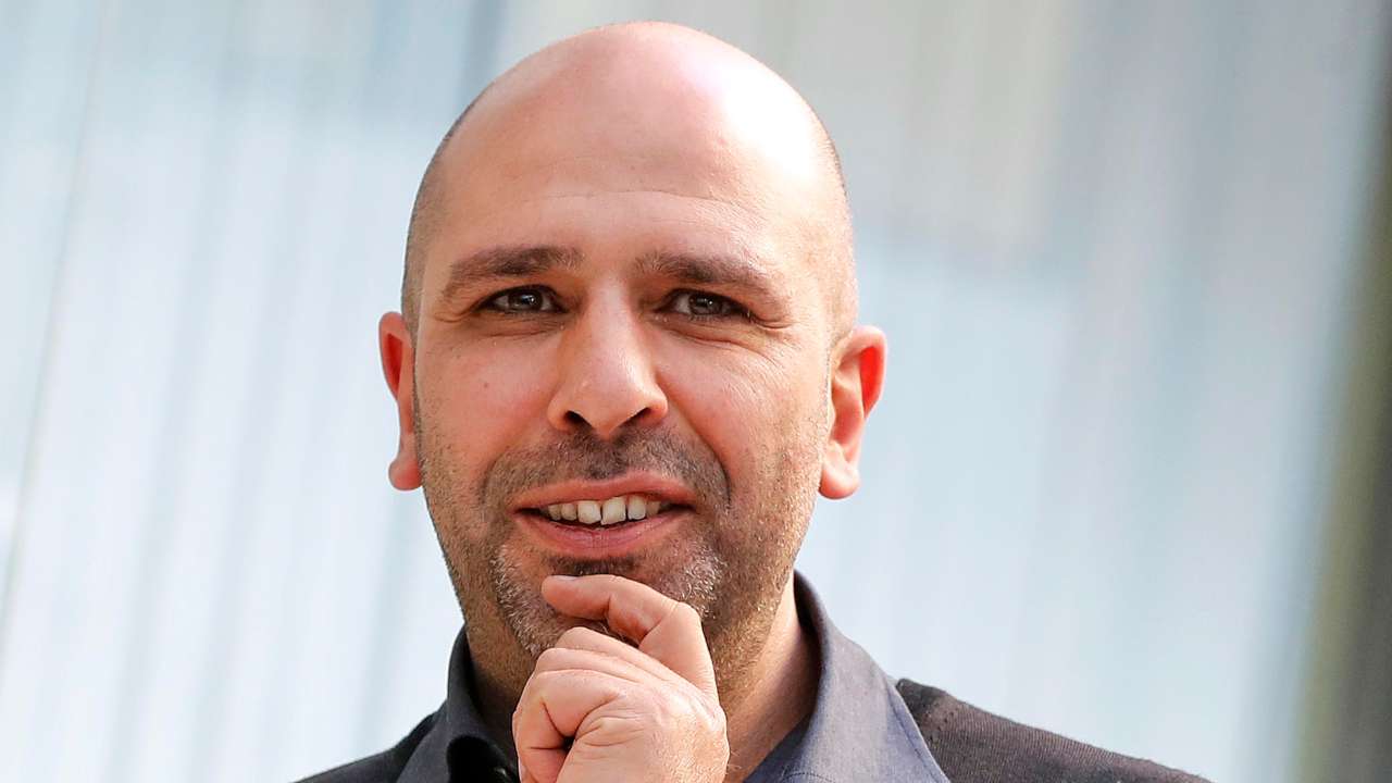 Checco Zalone compagna