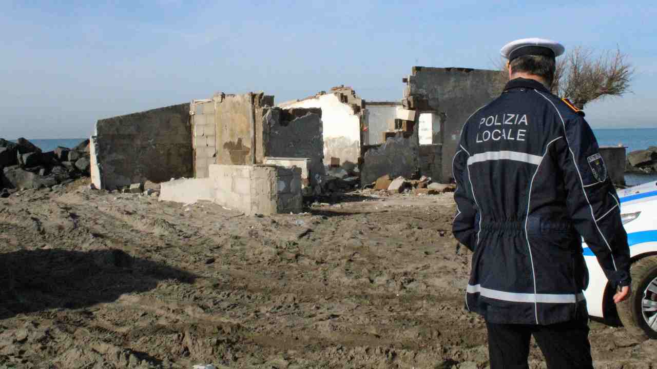 Tragica scoperta nel mare di Latina