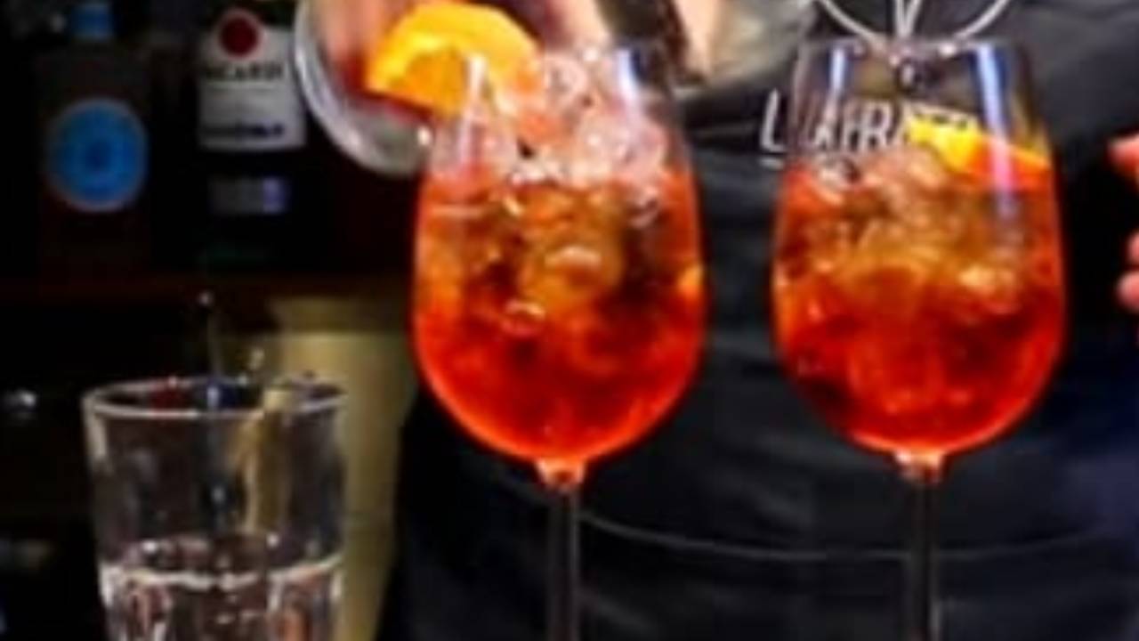 Due spritz fatti pagare in totale 400 euro 