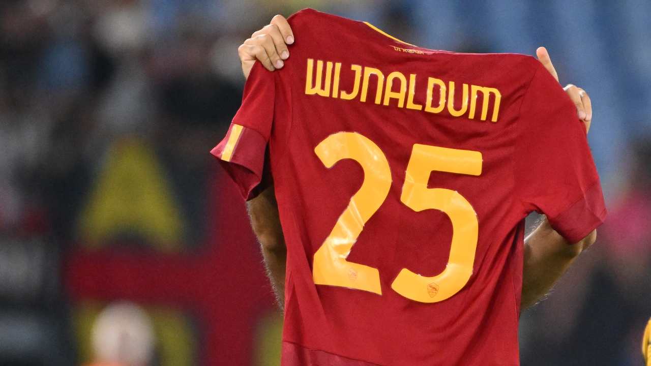 La decisione di Wijnaldum sorprende tutti